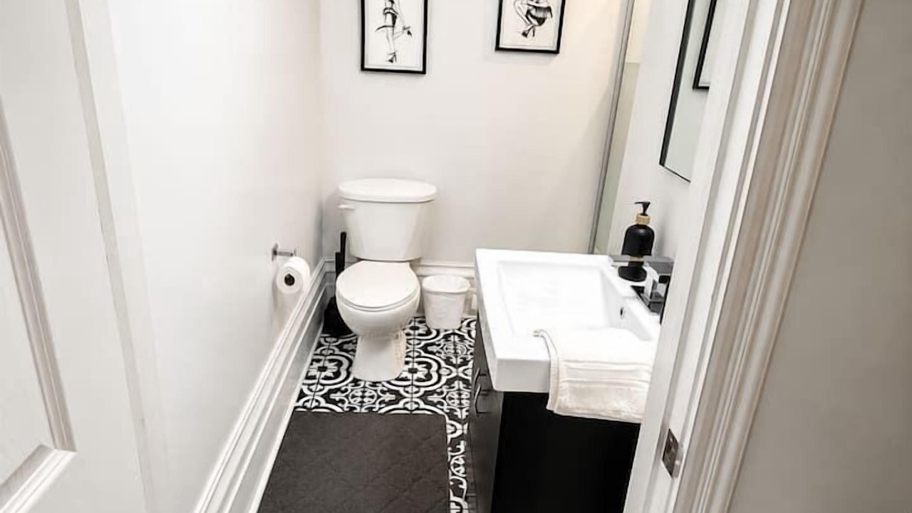 Photo of Bathroom in Cobourg