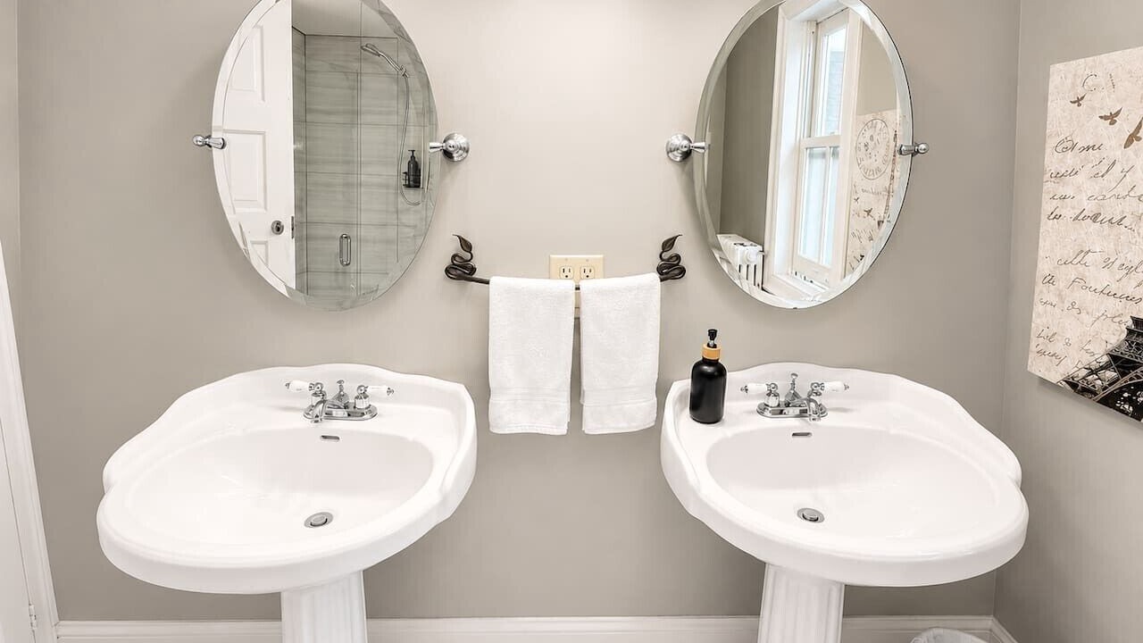 Photo of Bathroom in Cobourg