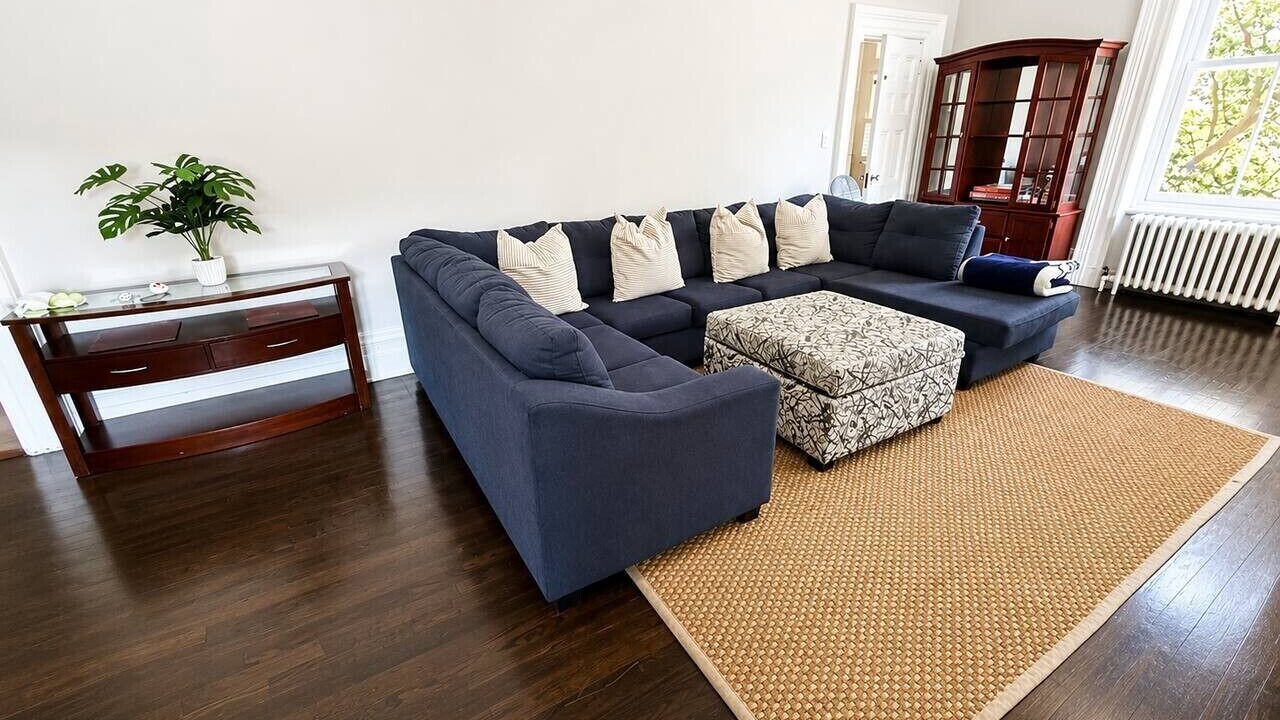 Photo of Livingroom in Cobourg