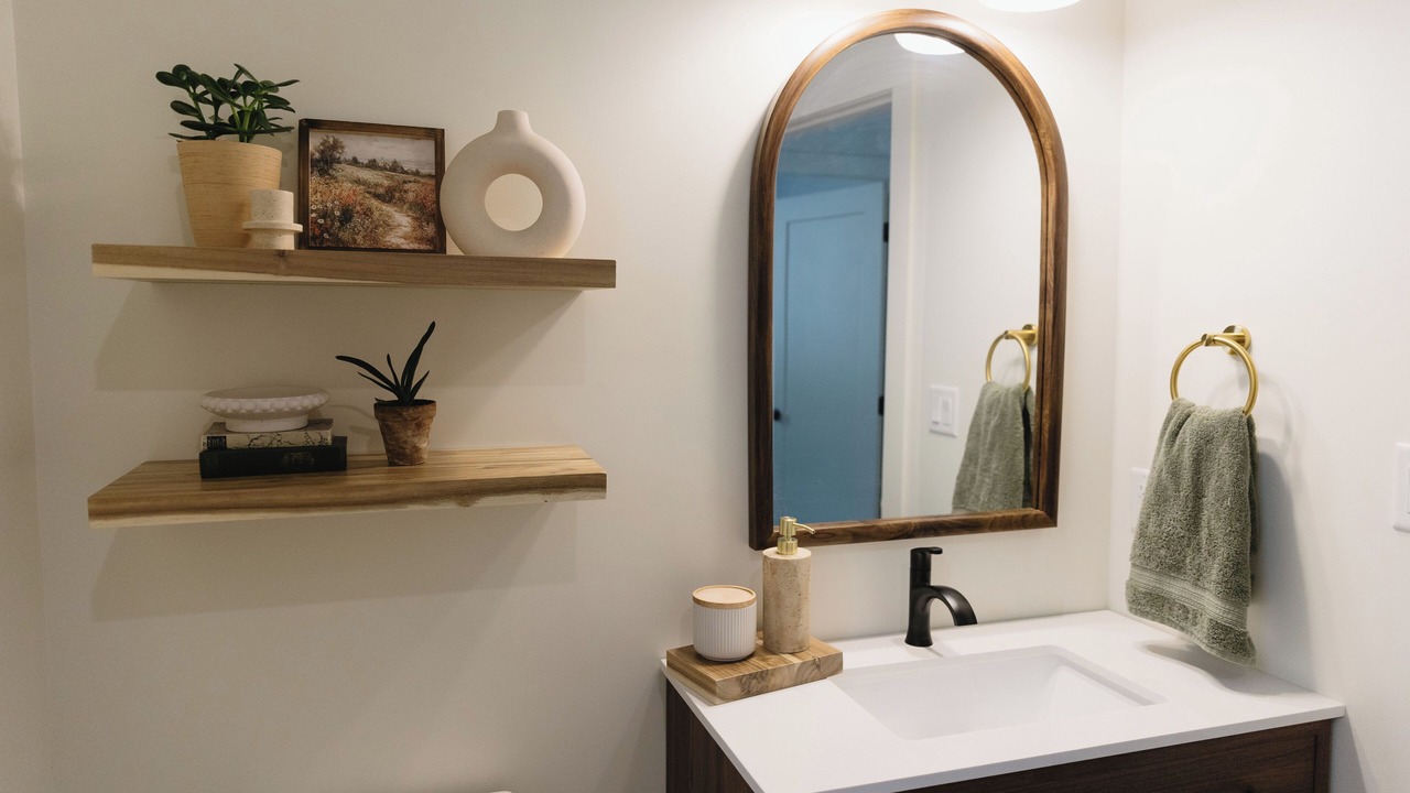 Photo of Bathroom in Tappen