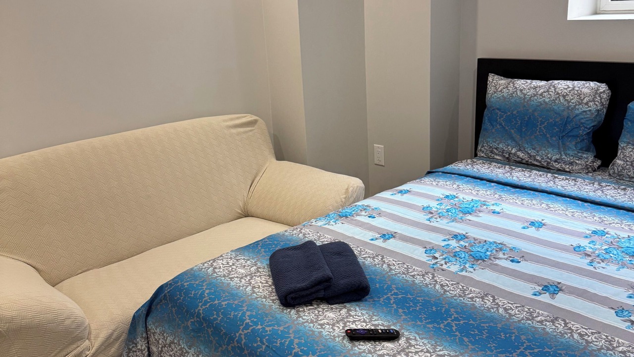 Photo of Bedroom in Halton Regional Municipality