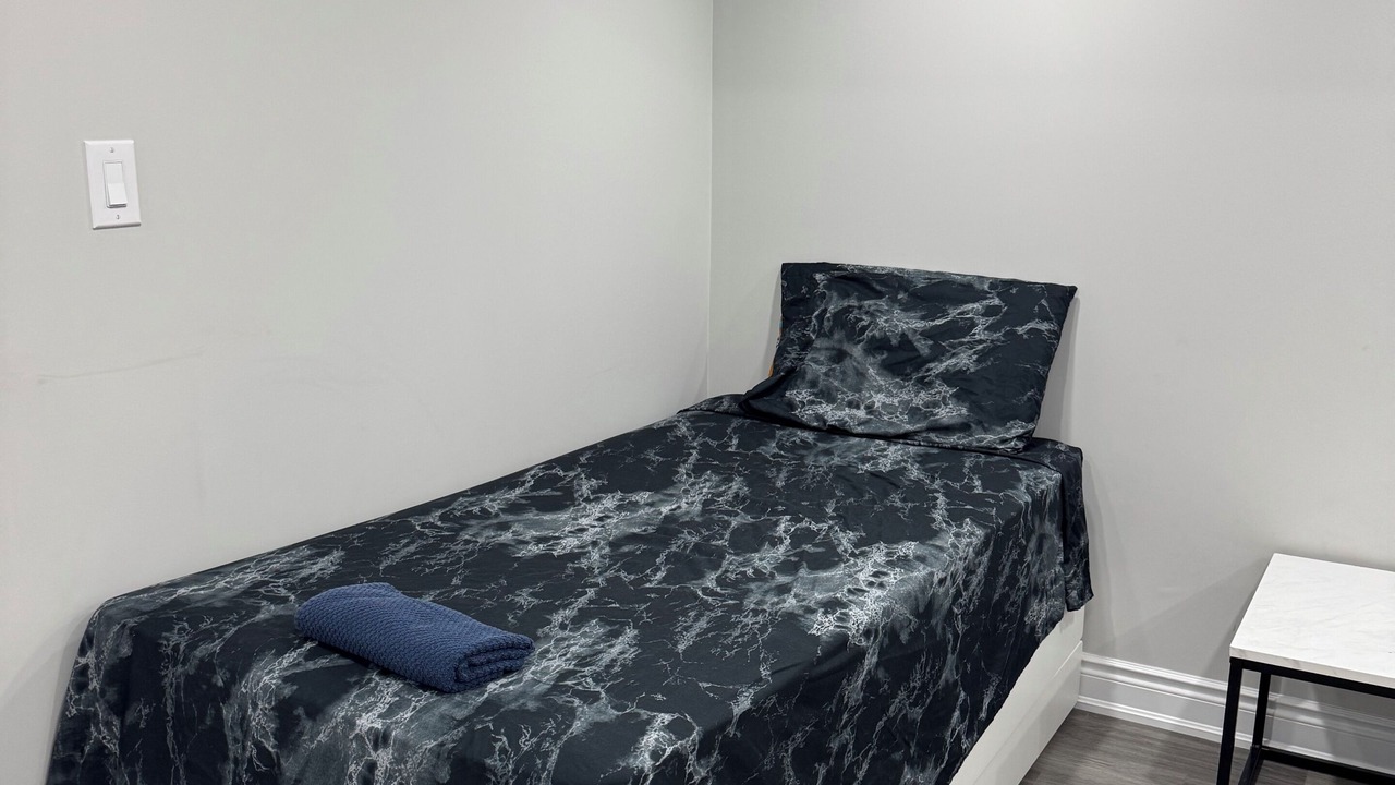 Photo of Bedroom in Halton Regional Municipality