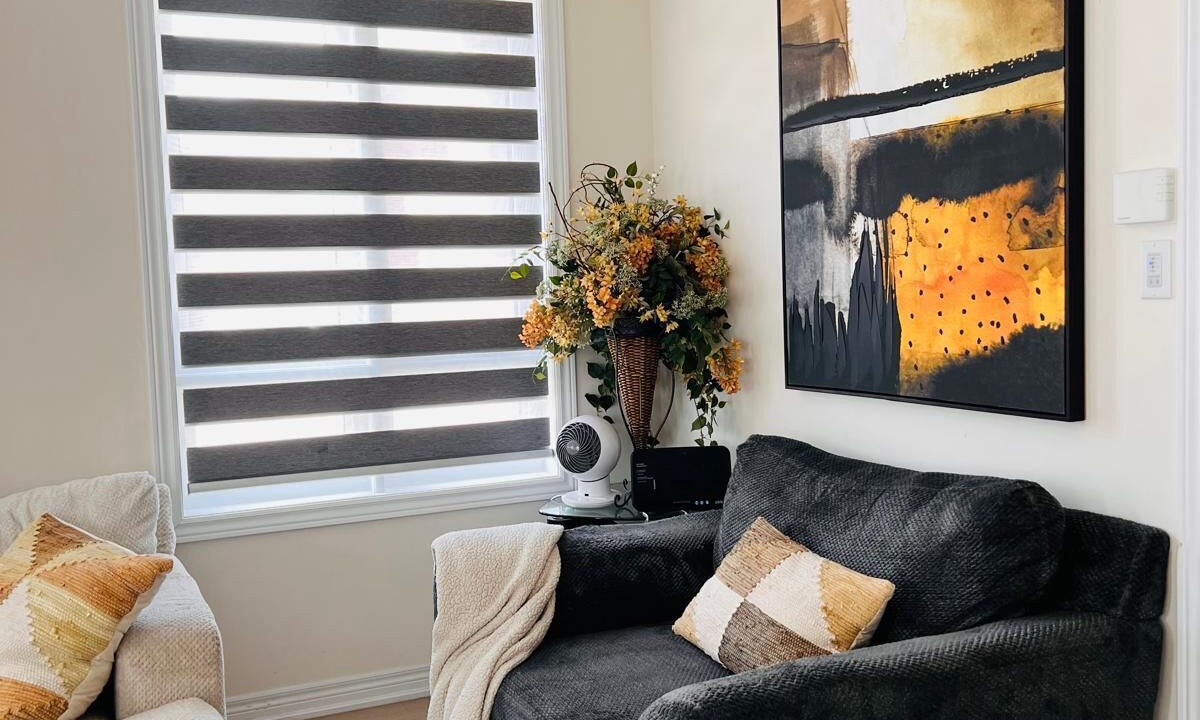 Photo of Livingroom in Durham Region