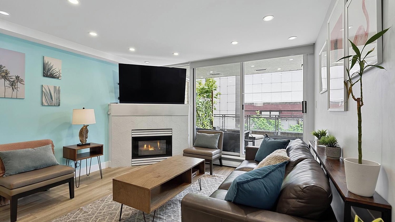 Photo of Livingroom in Gastown