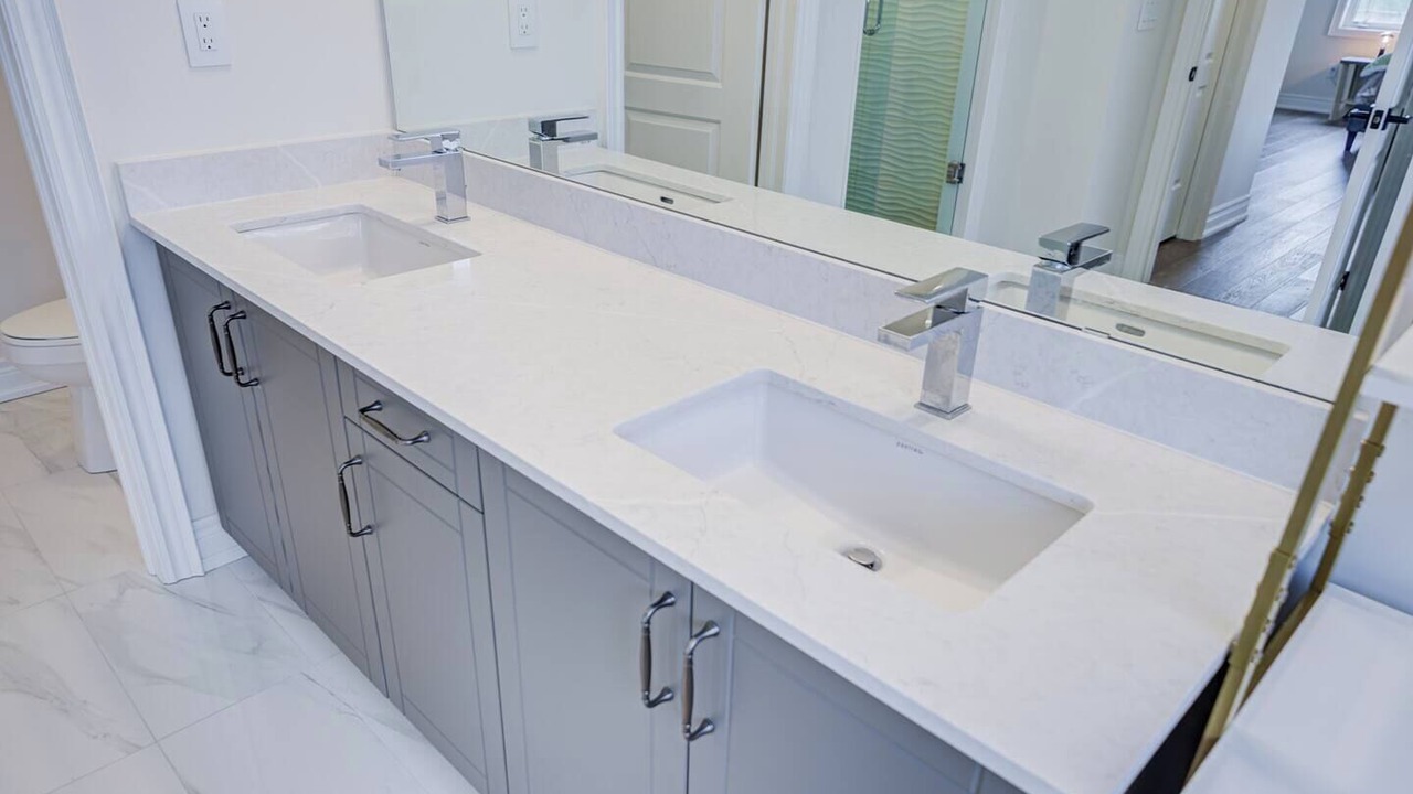 Photo of Bathroom in East Gwillimbury