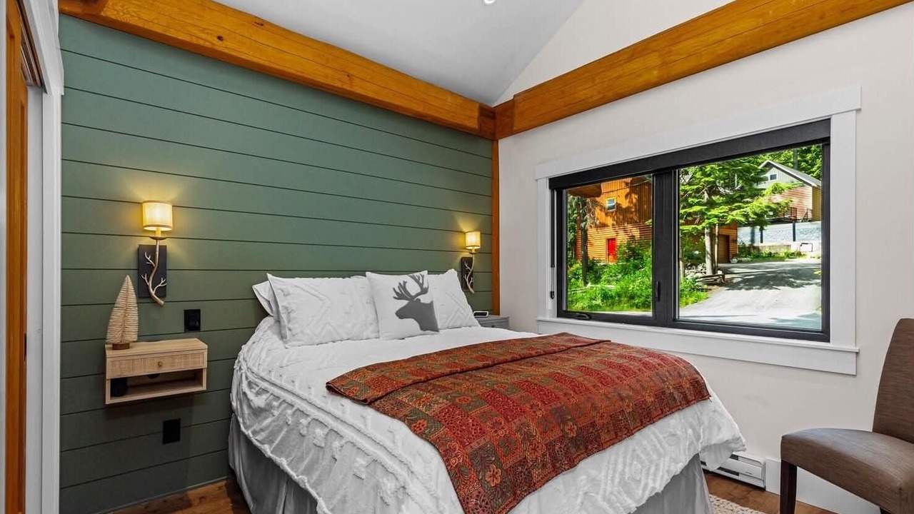 Photo of Bedroom in Sunshine Valley