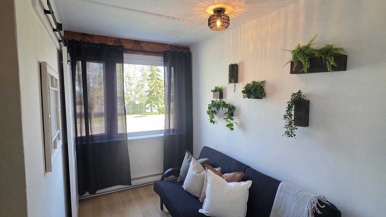 Photo of Livingroom in Clarington