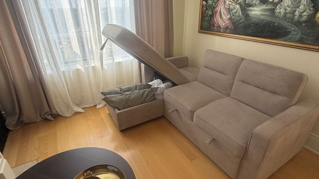 Photo of Livingroom in Willowdale