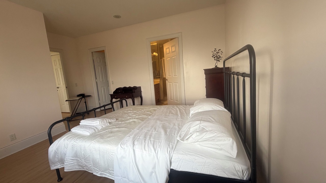 Photo of Bedroom in Willowdale