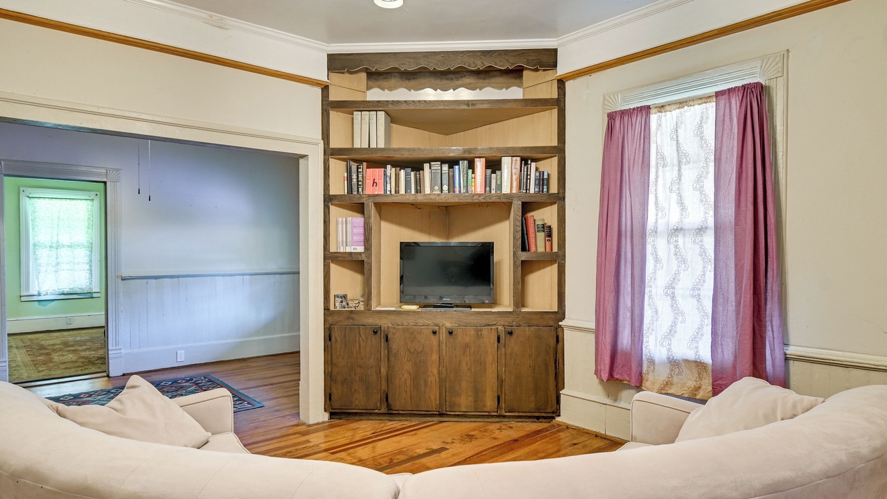 Photo of Bedroom in Fairmont