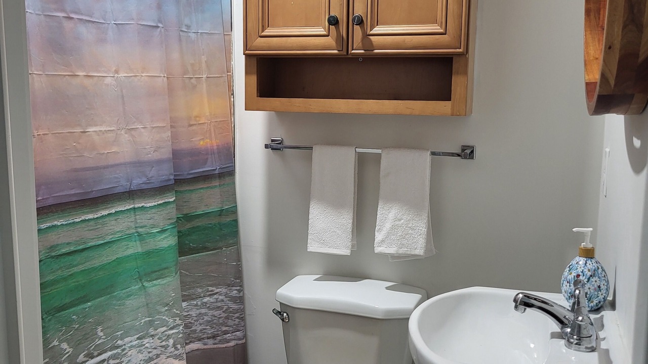 Photo of Bathroom in Oakwood Village