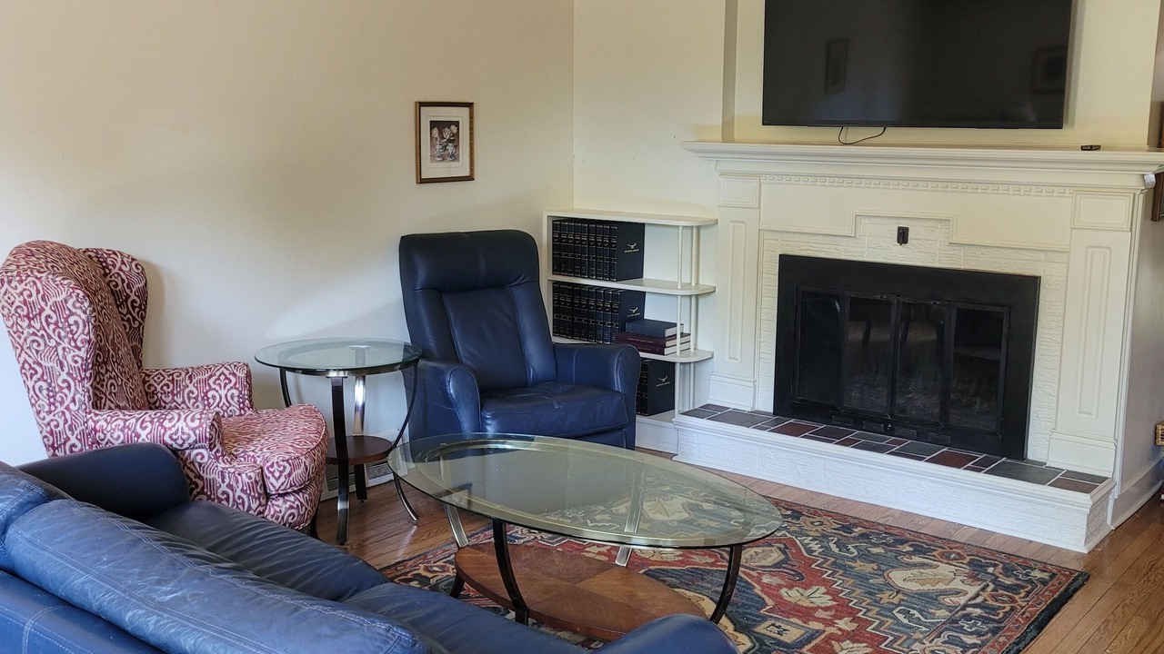 Photo of Livingroom in Sudbury