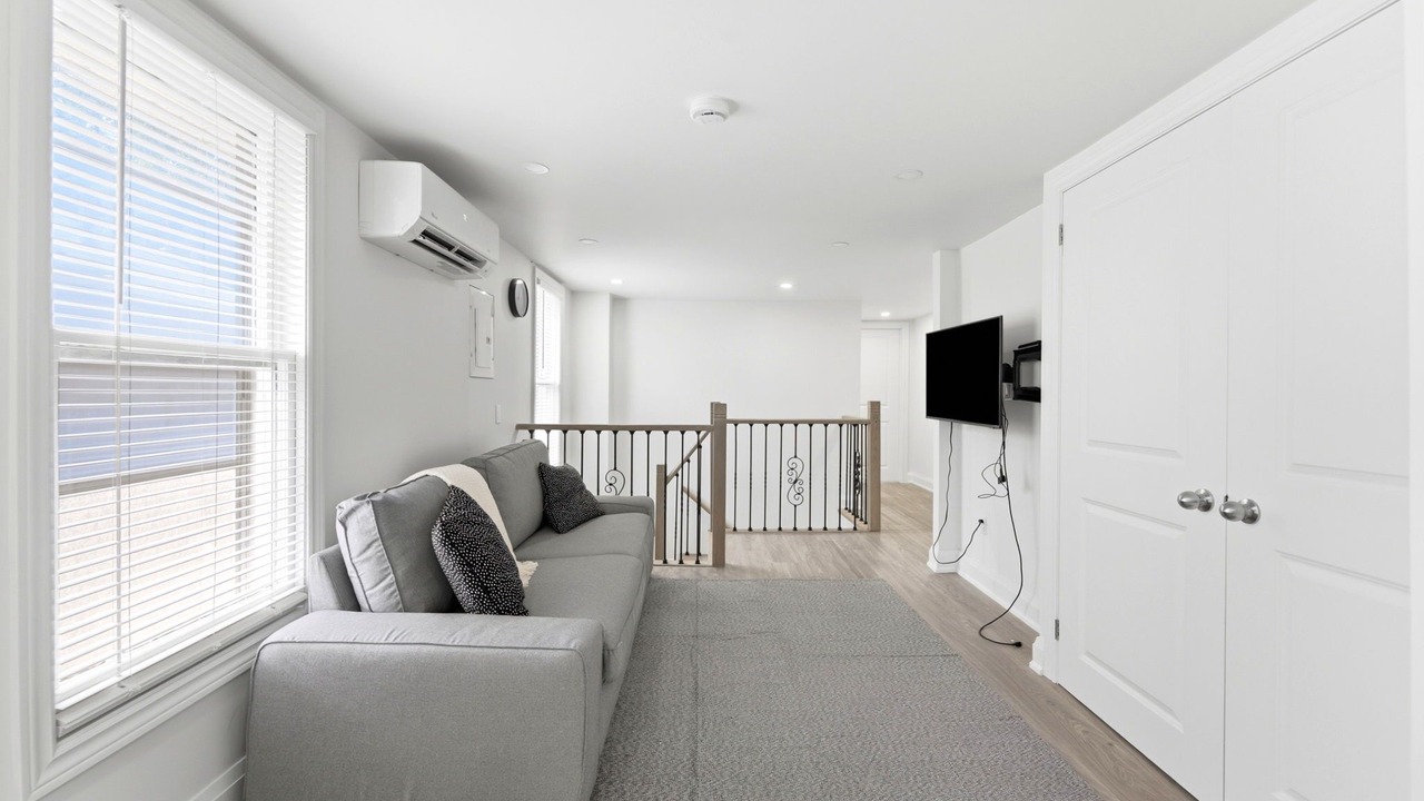 Photo of Livingroom in Brantford