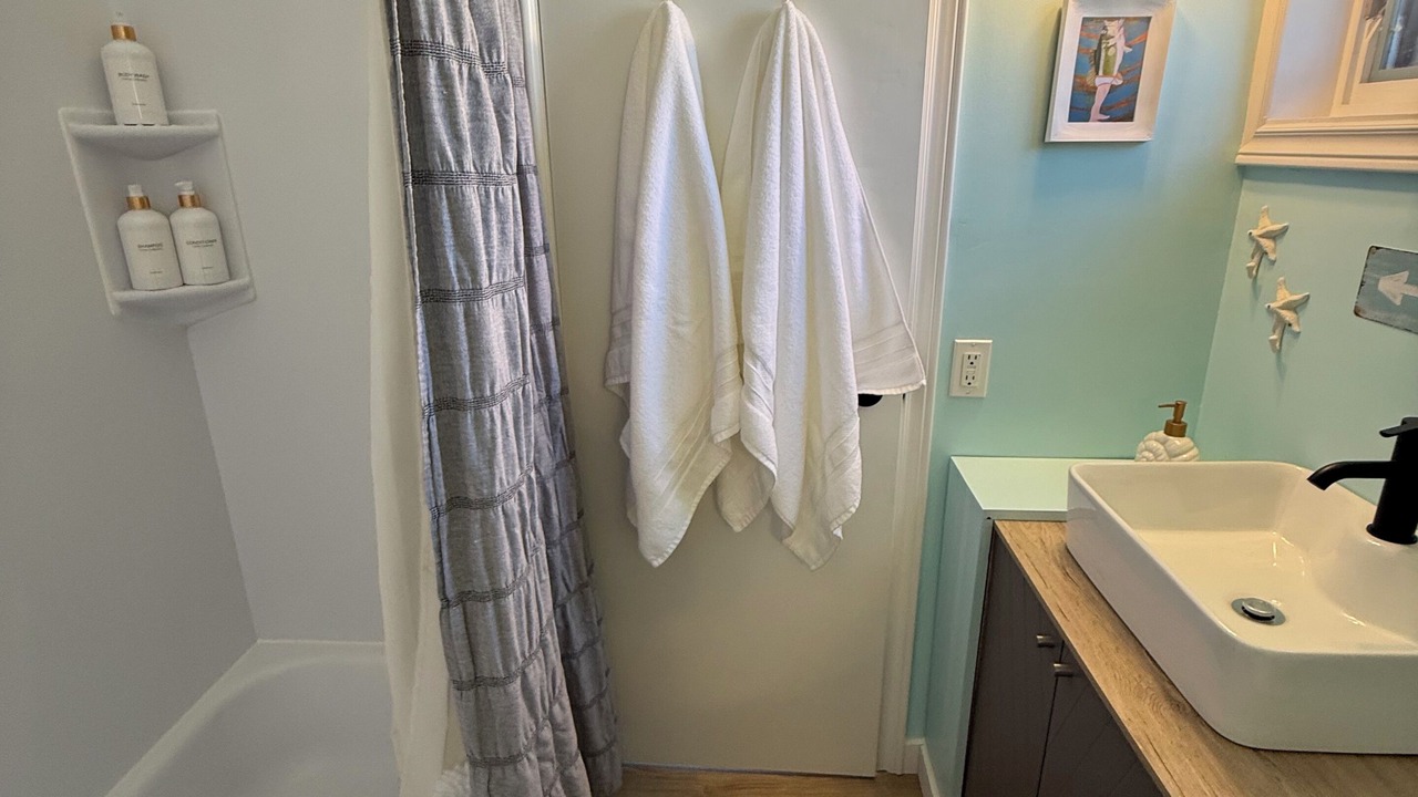 Photo of Bathroom in Petit-Etang