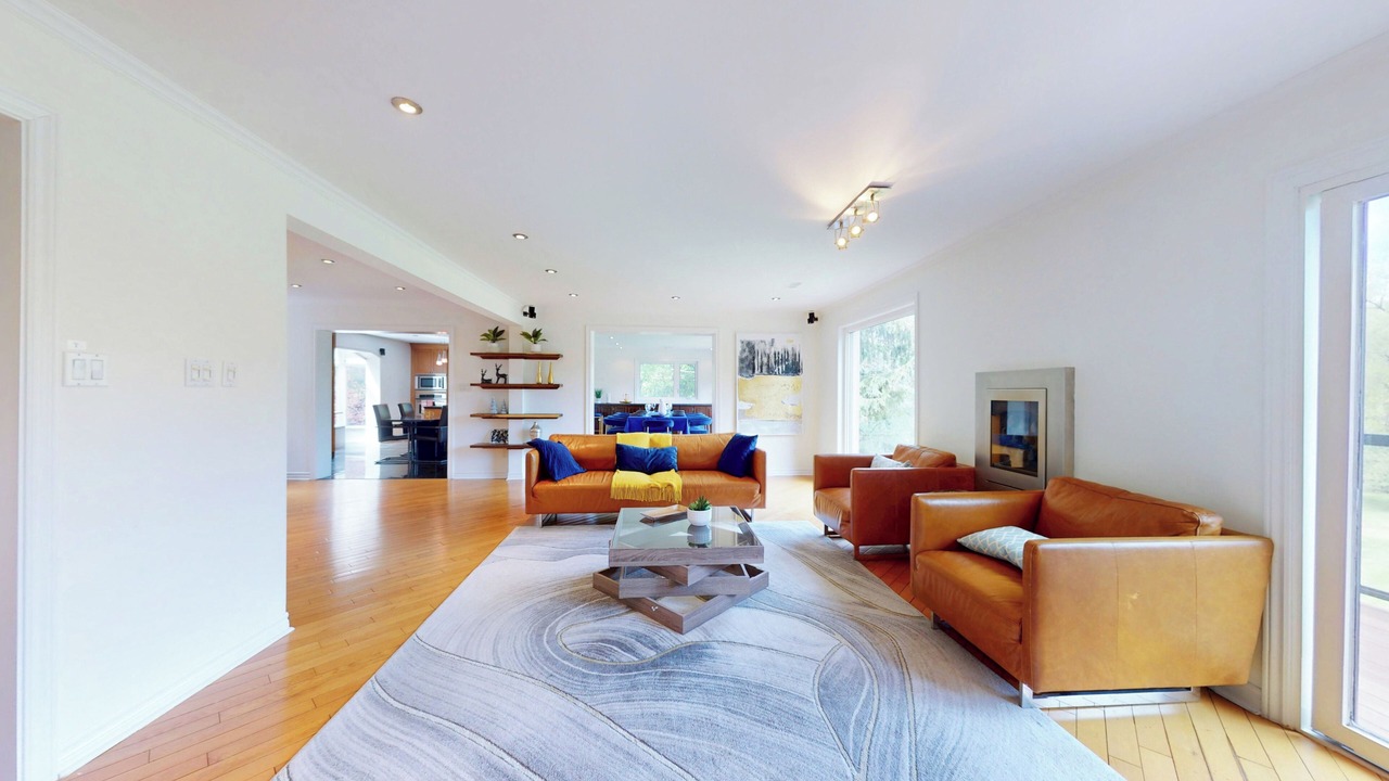 Photo of Livingroom in Thornhill