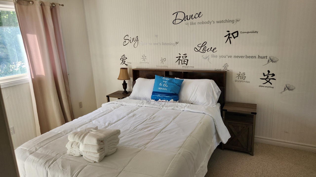 Photo of Bedroom in Lisgar