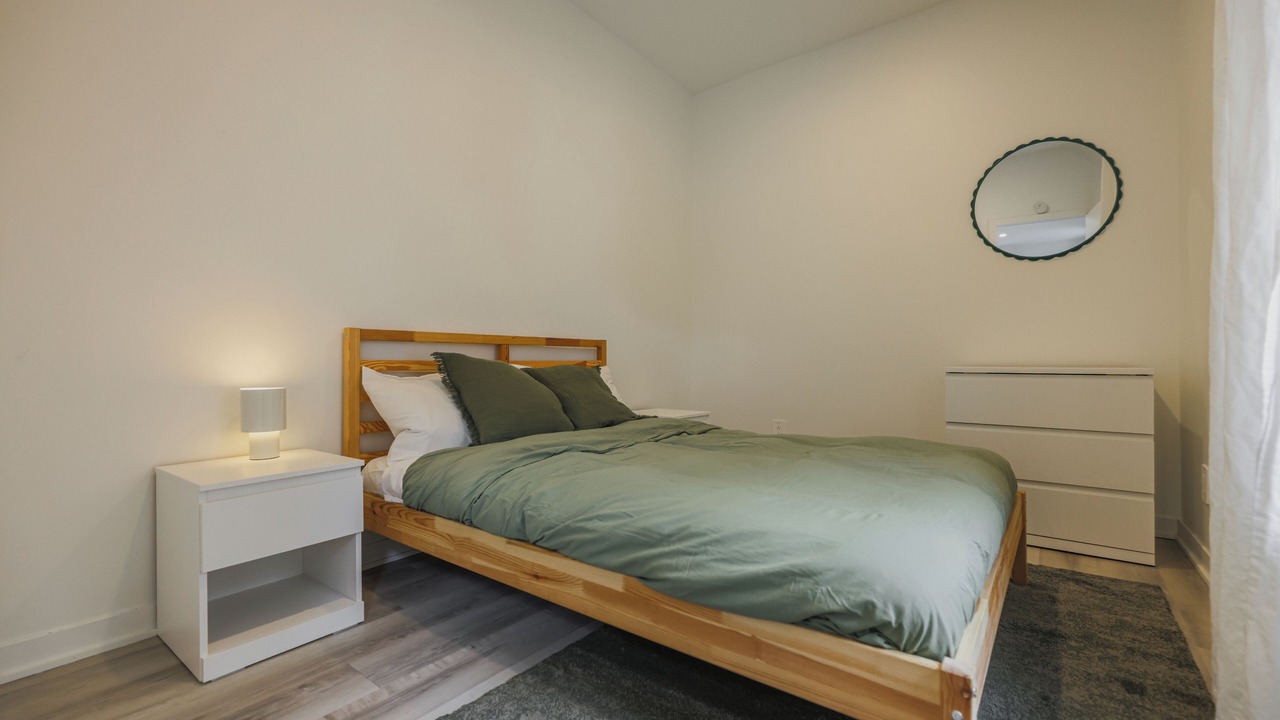 Photo of Bedroom in De Lorimier