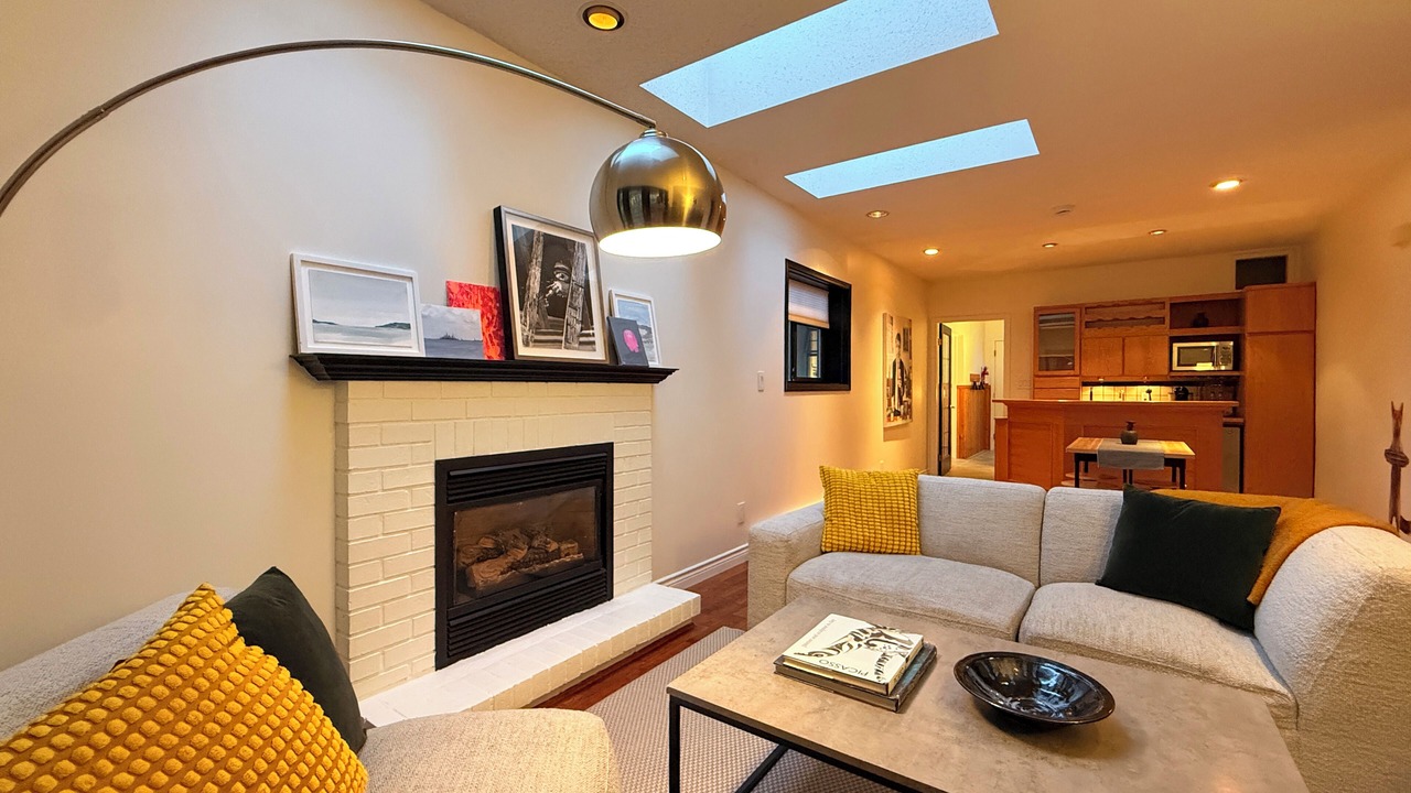 Photo of Livingroom in Canyon Heights