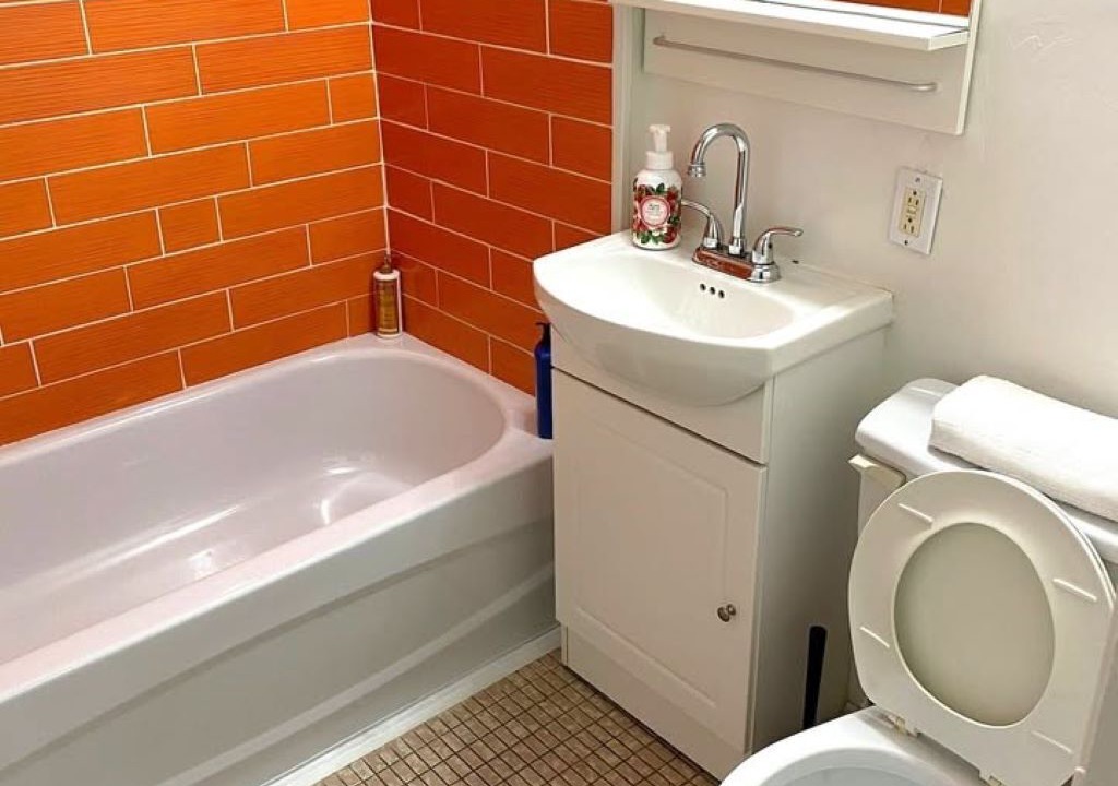Photo of Bathroom in De Lorimier