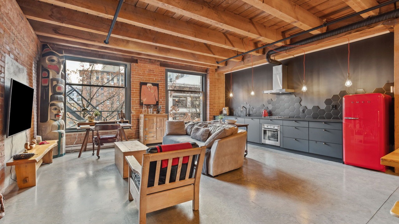 Photo of Livingroom in Chinatown