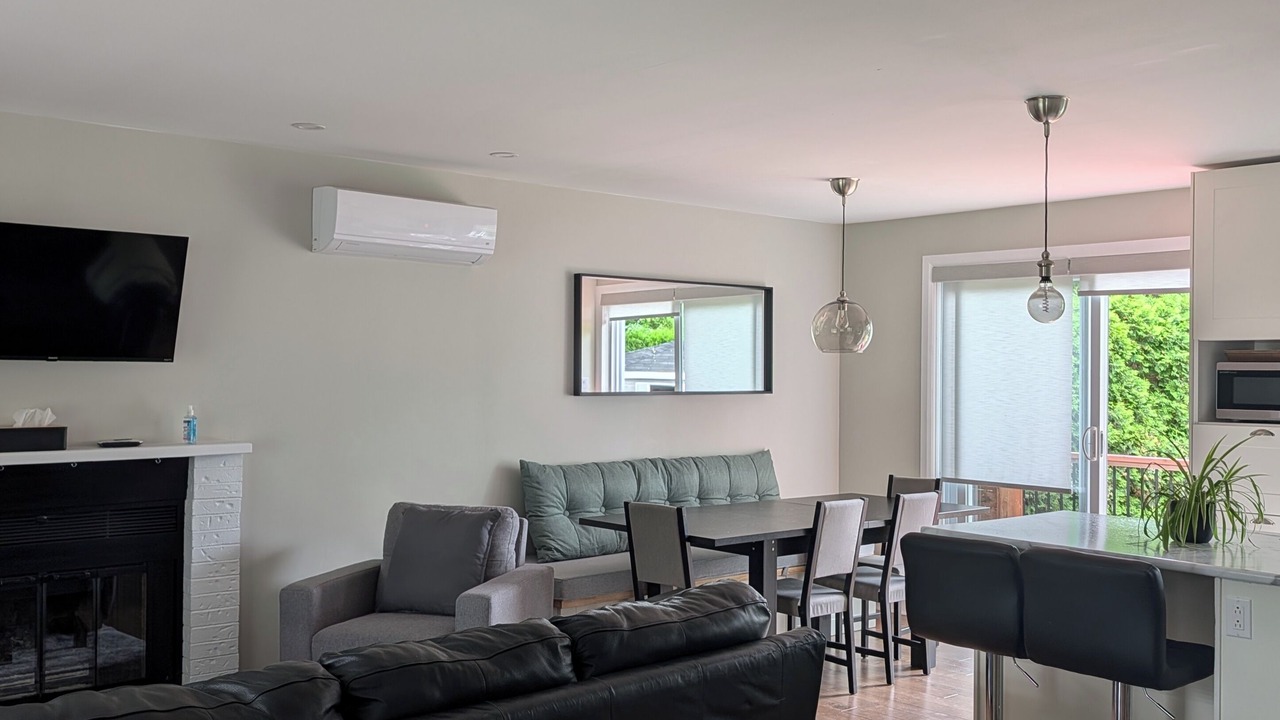 Photo of Livingroom in Laval