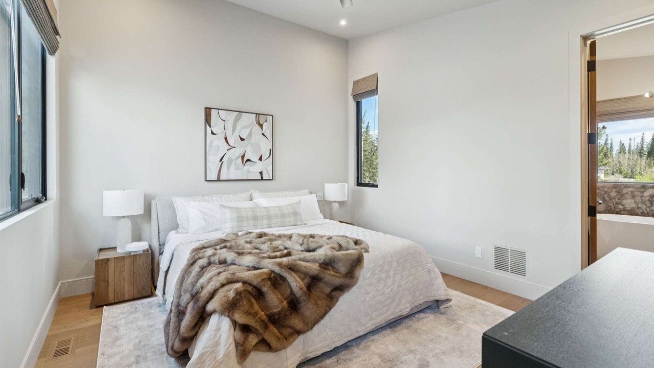 Photo of Bedroom in Kananaskis