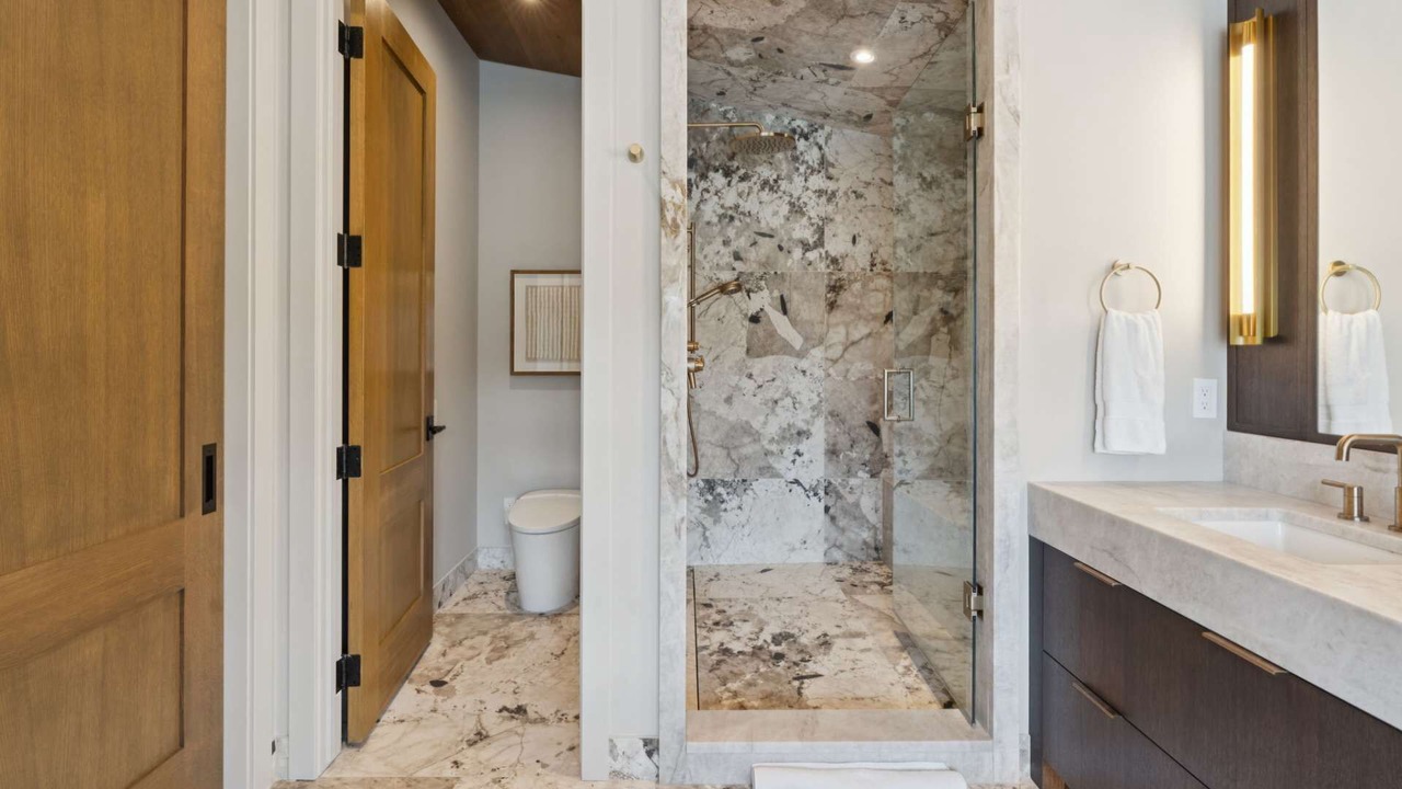 Photo of Bathroom in Kananaskis