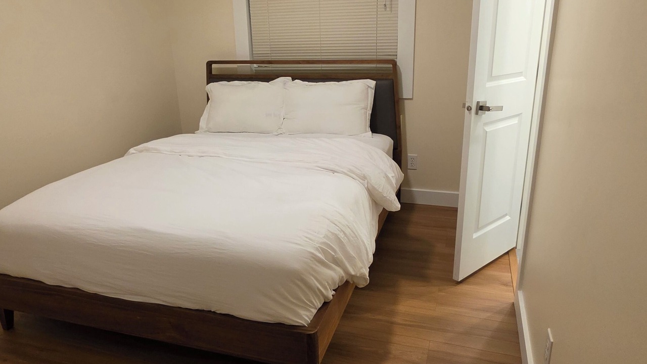Photo of Bedroom in Sunshine Valley