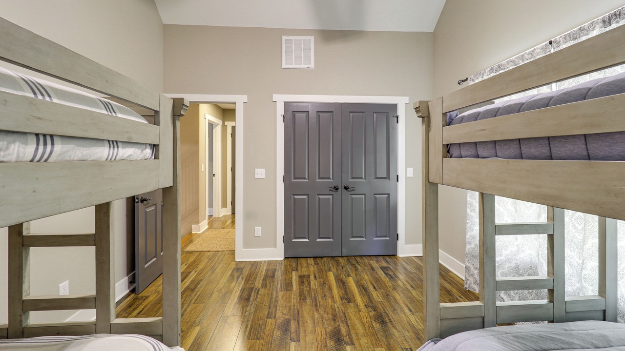 Photo of Bedroom in Frank