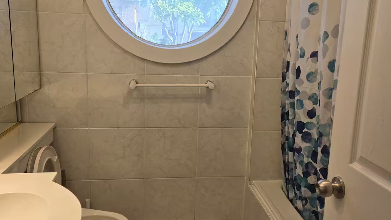 Photo of Bathroom in Brossard