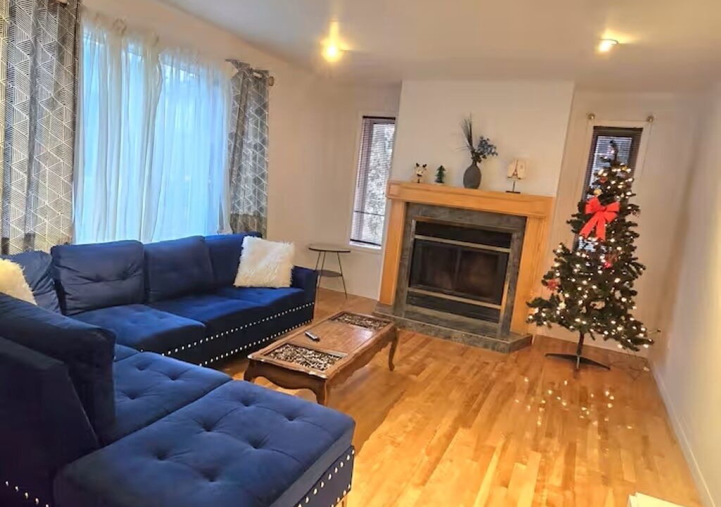Photo of Livingroom in Brossard
