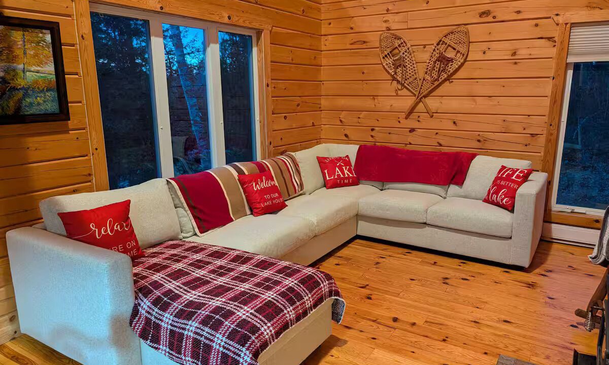 Photo of Livingroom in Litchfield