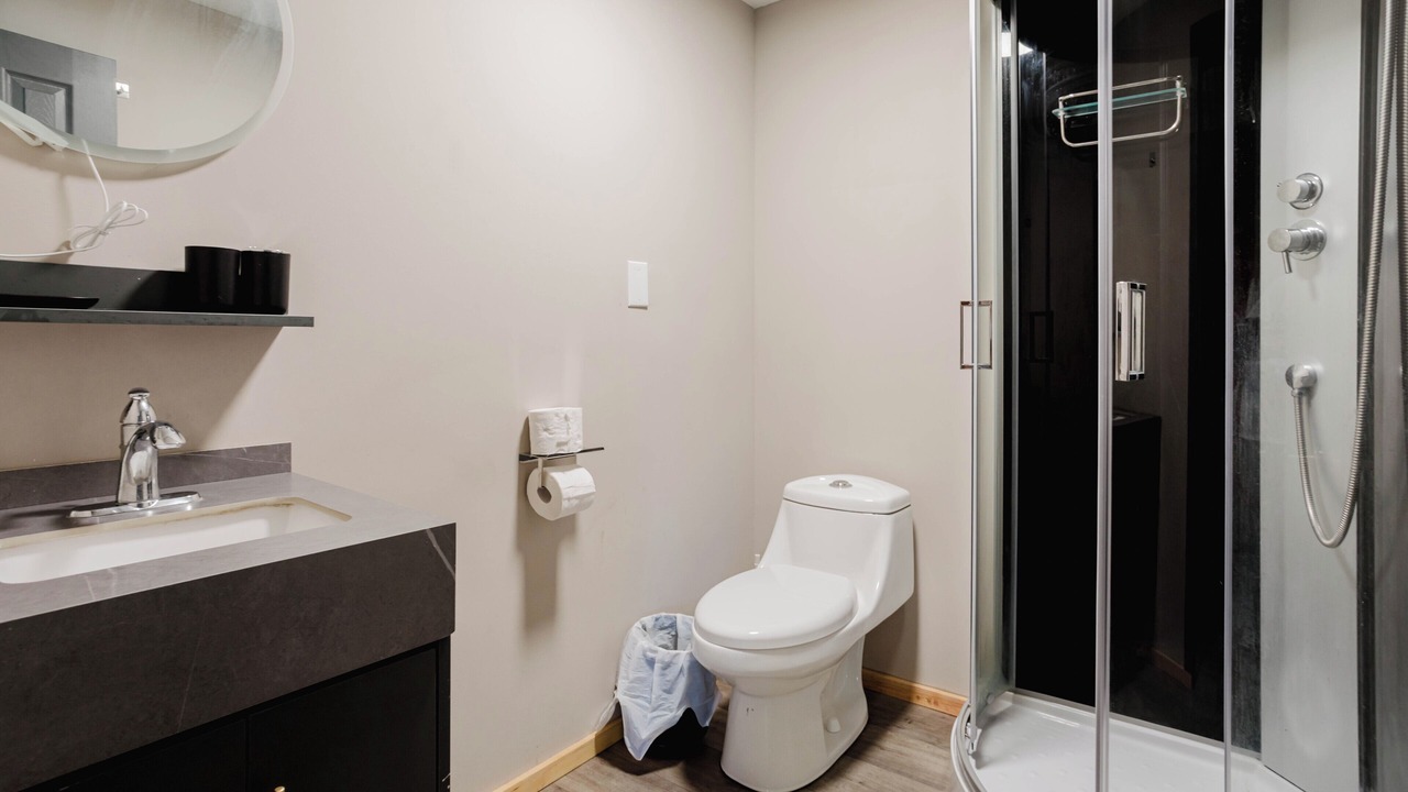 Photo of Bathroom in Carling