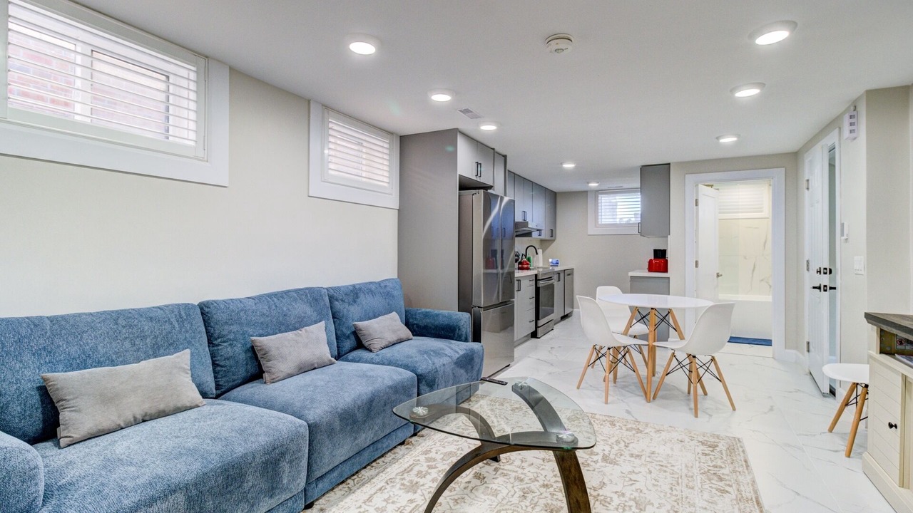 Photo of Livingroom in Lawrence Heights