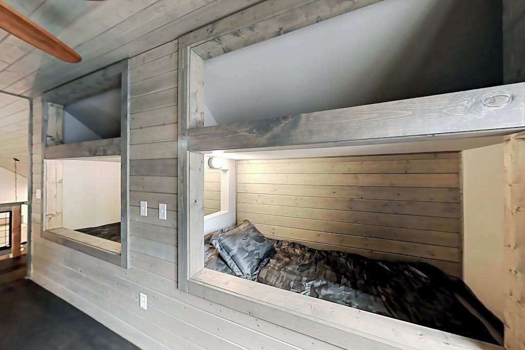 Photo of Bedroom in Pisgah Forest