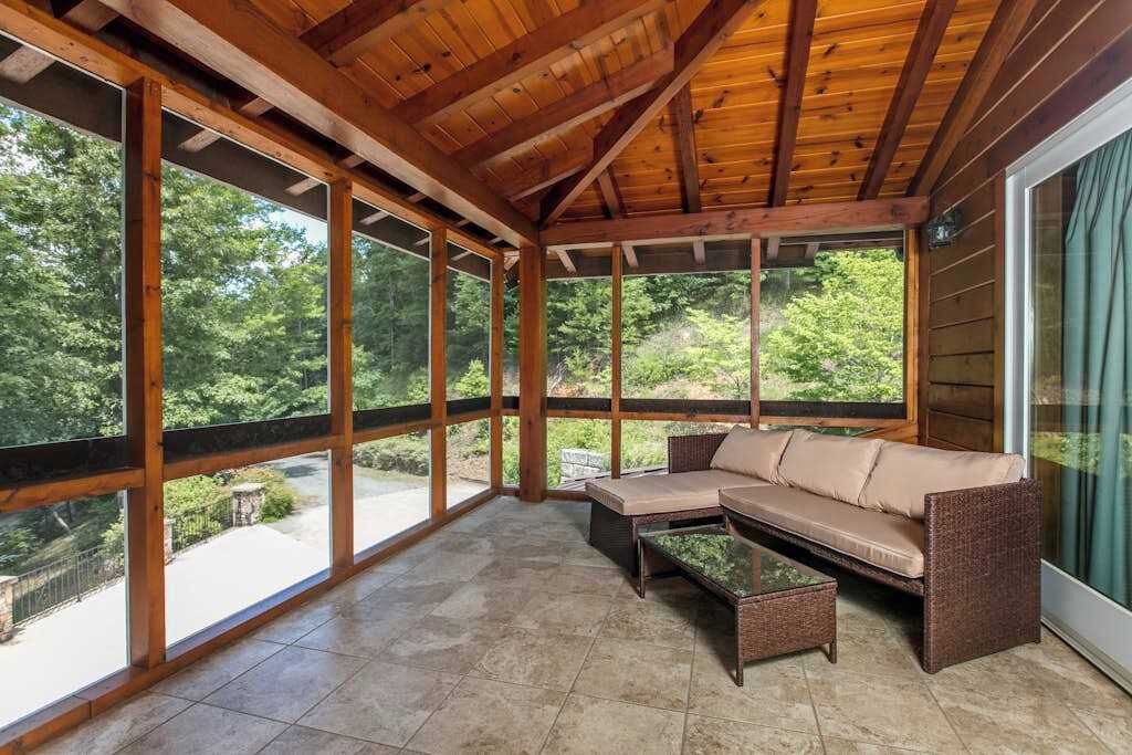 Photo of Livingroom in Rutherfordton