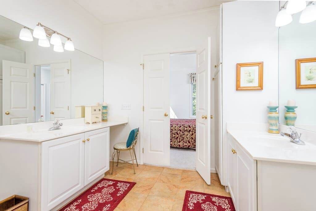 Photo of Bathroom in Sapphire