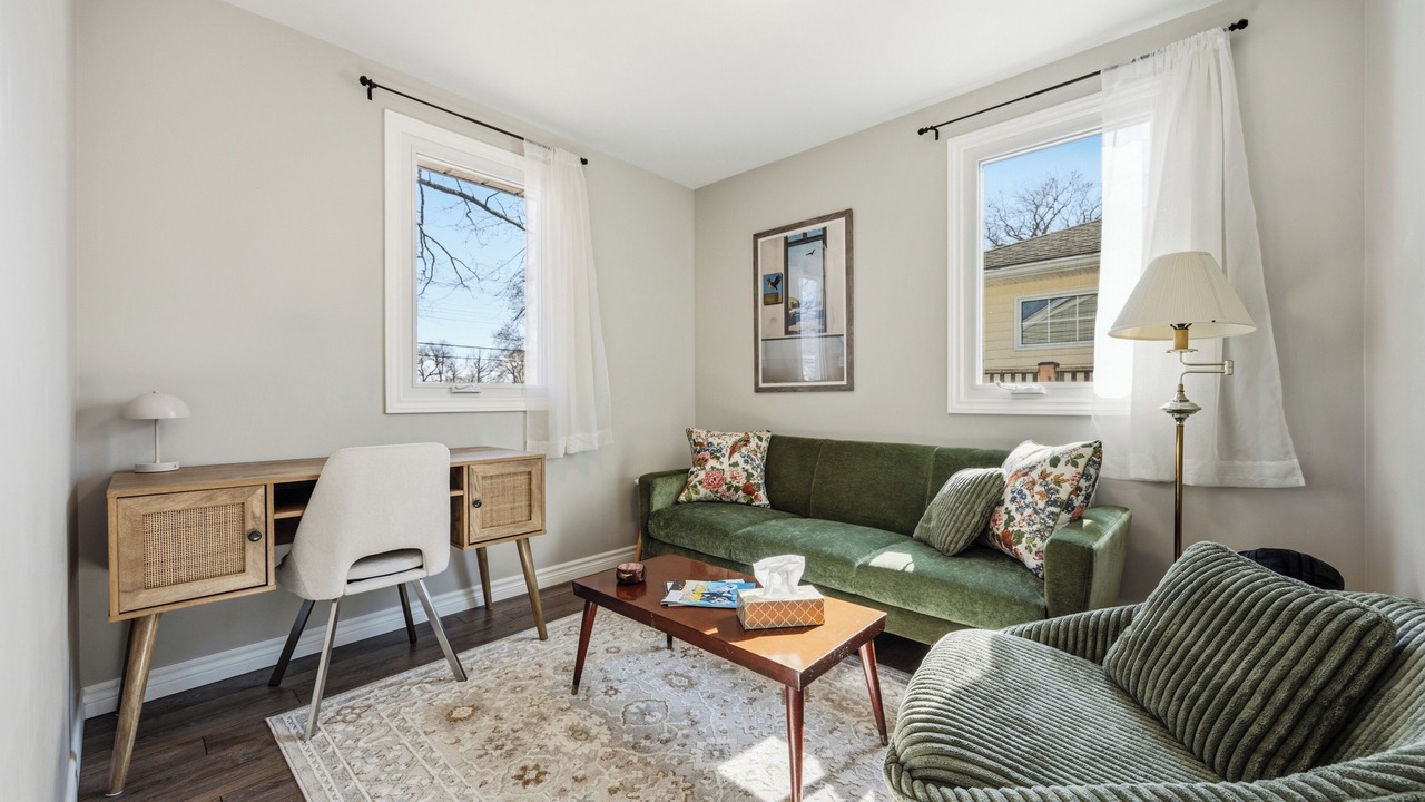Photo of Livingroom in Sarnia