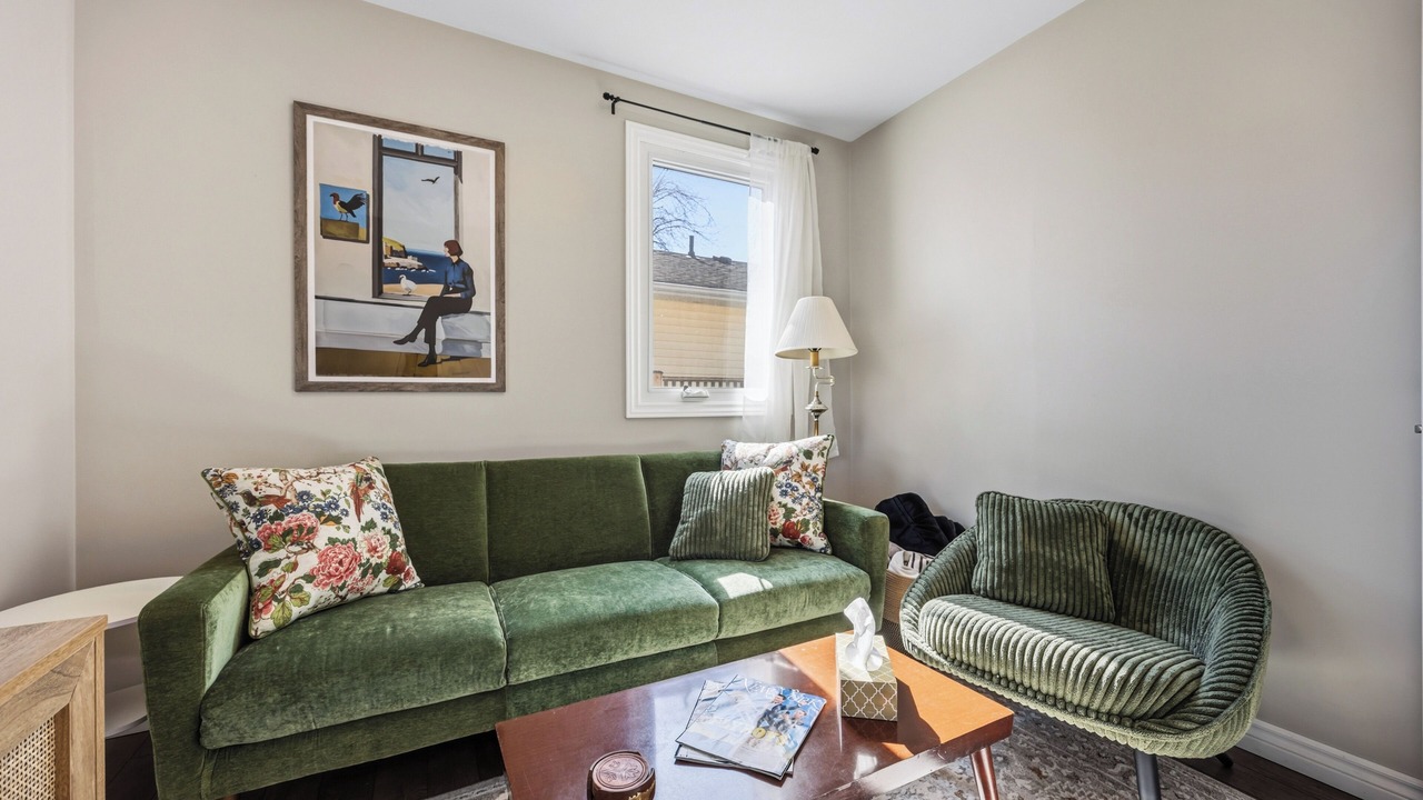 Photo of Livingroom in Sarnia