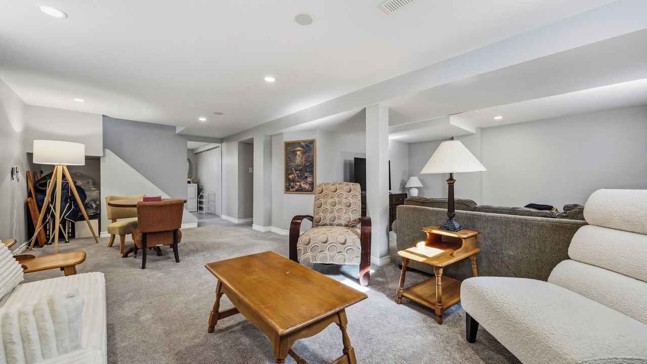 Photo of Livingroom in Sarnia