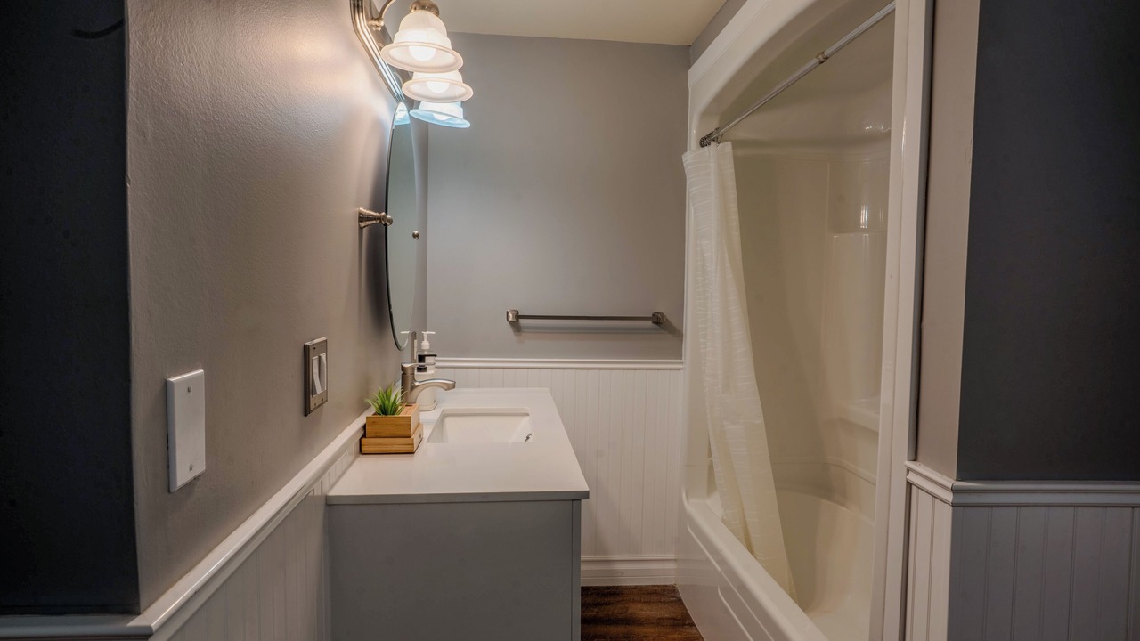 Photo of Bathroom in Georgian Bluffs
