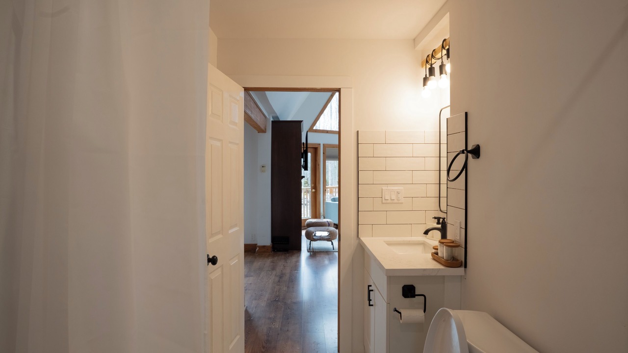 Photo of Bathroom in Georgian Bluffs