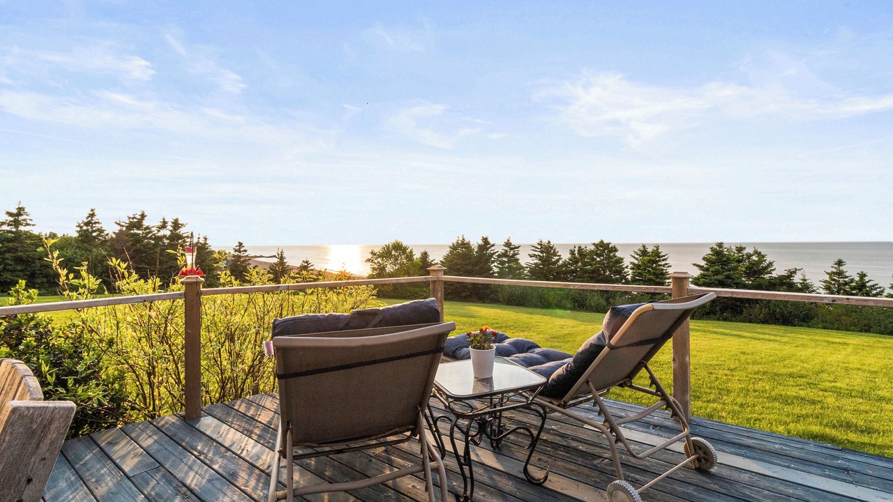 Photo of Patio Balcony in Malignant Cove