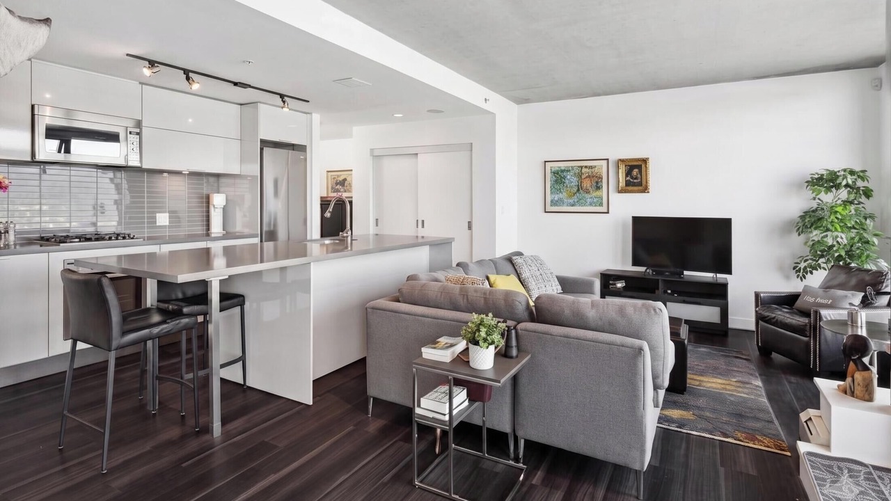 Photo of Livingroom in Gastown