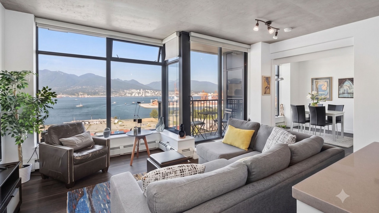 Photo of Livingroom in Gastown