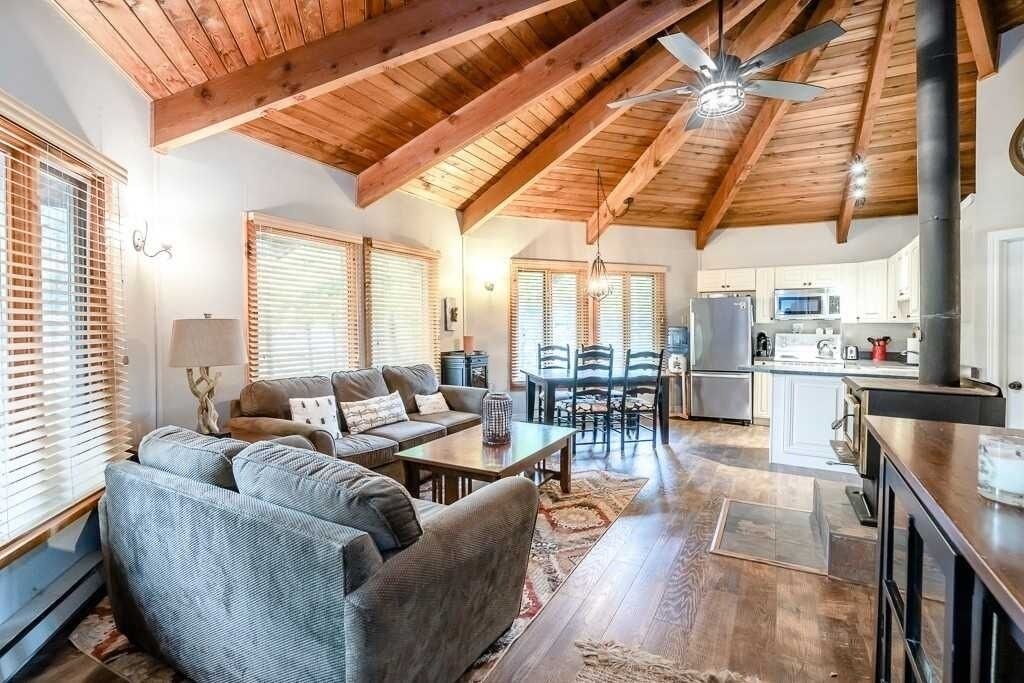 Photo of Livingroom in Tiny