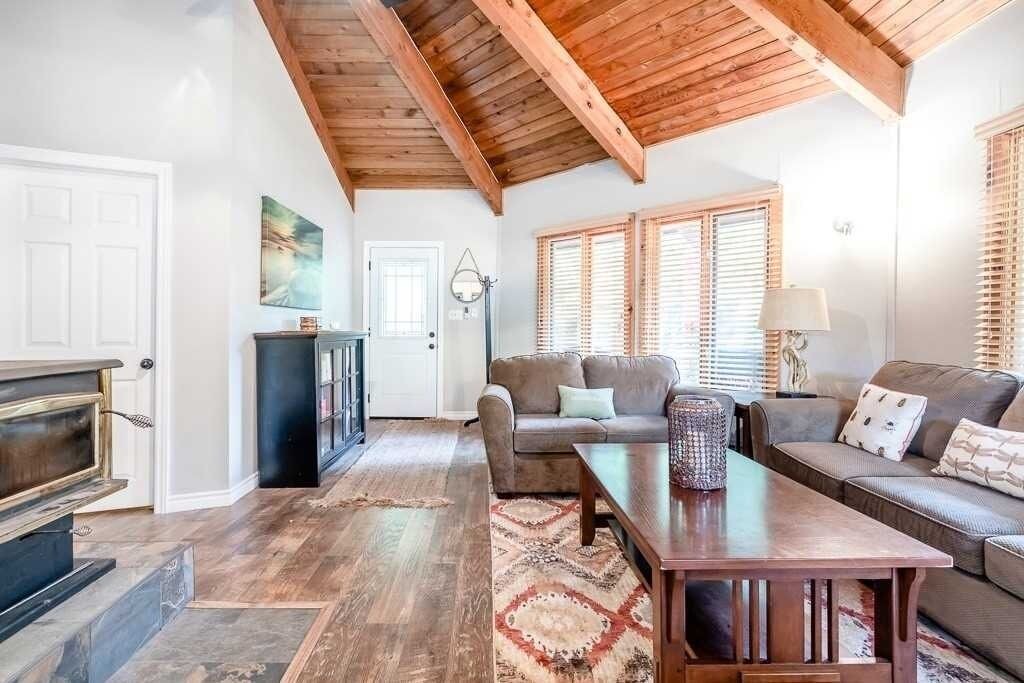 Photo of Livingroom in Tiny