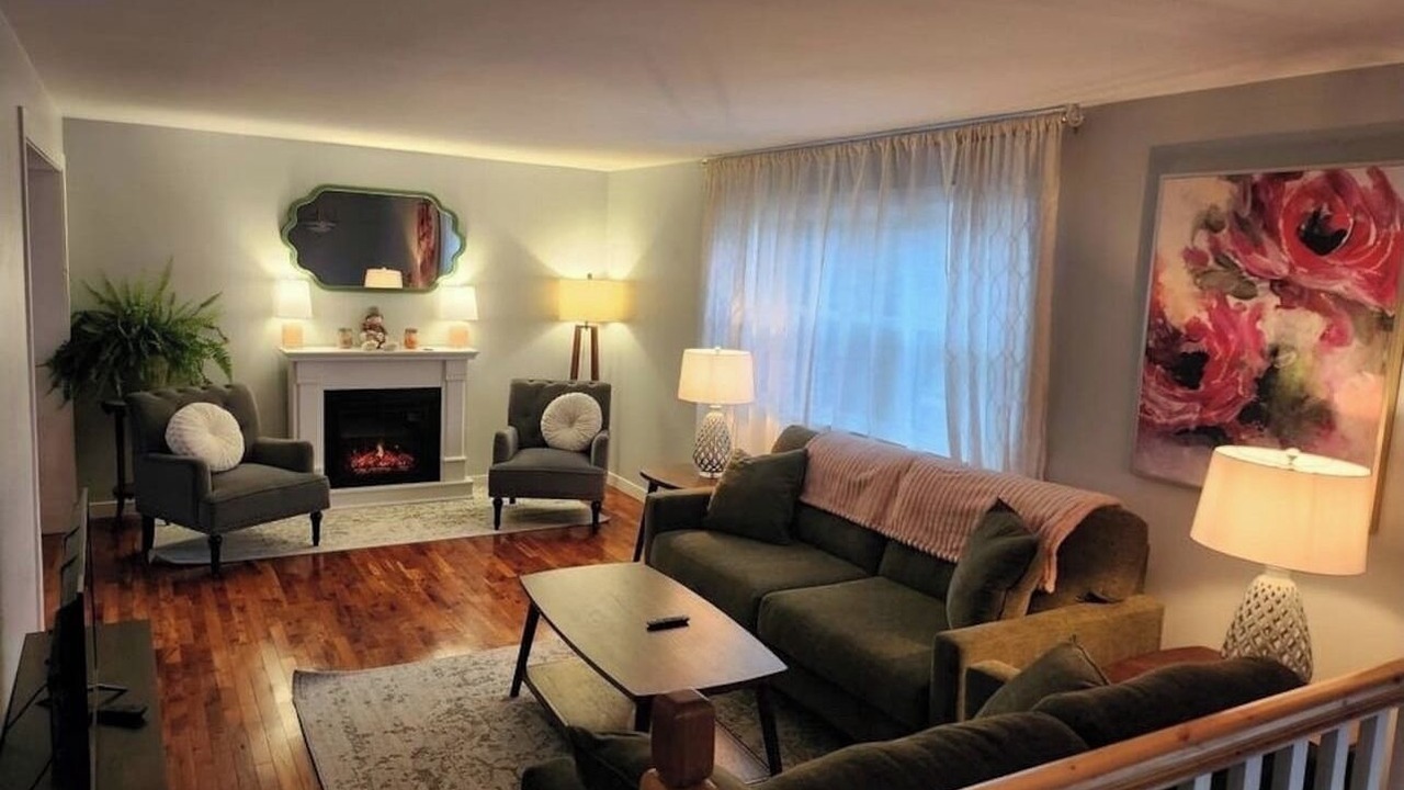 Photo of Livingroom in Hampton