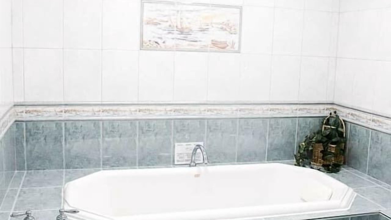 Photo of Bathroom in St. Andrews