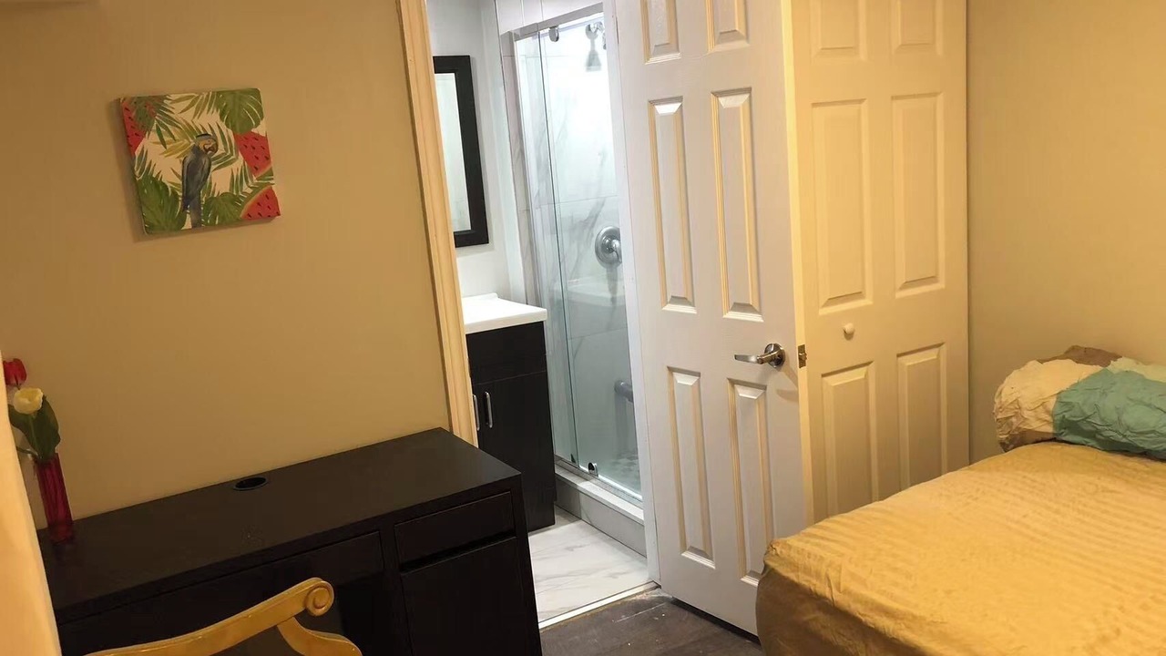 Photo of Bedroom in Richmond Hill